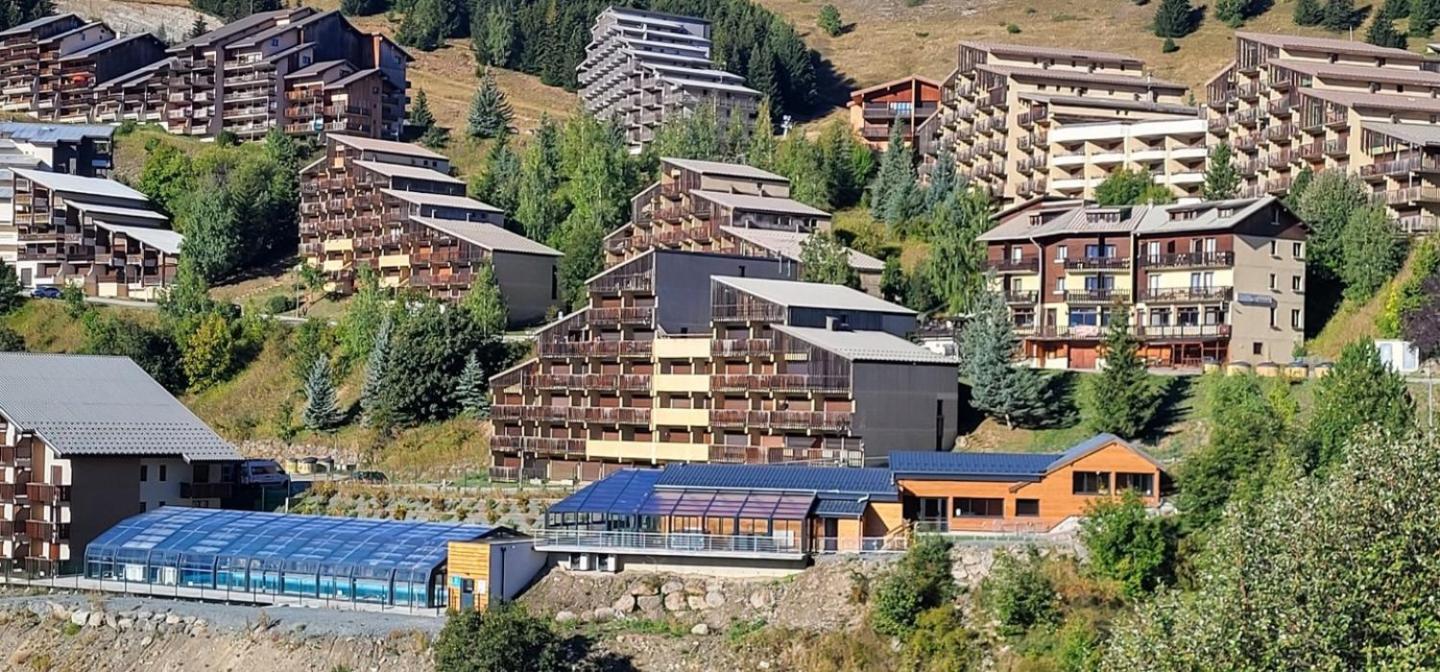 Les Gentianes Station Alpe Huez * Auris